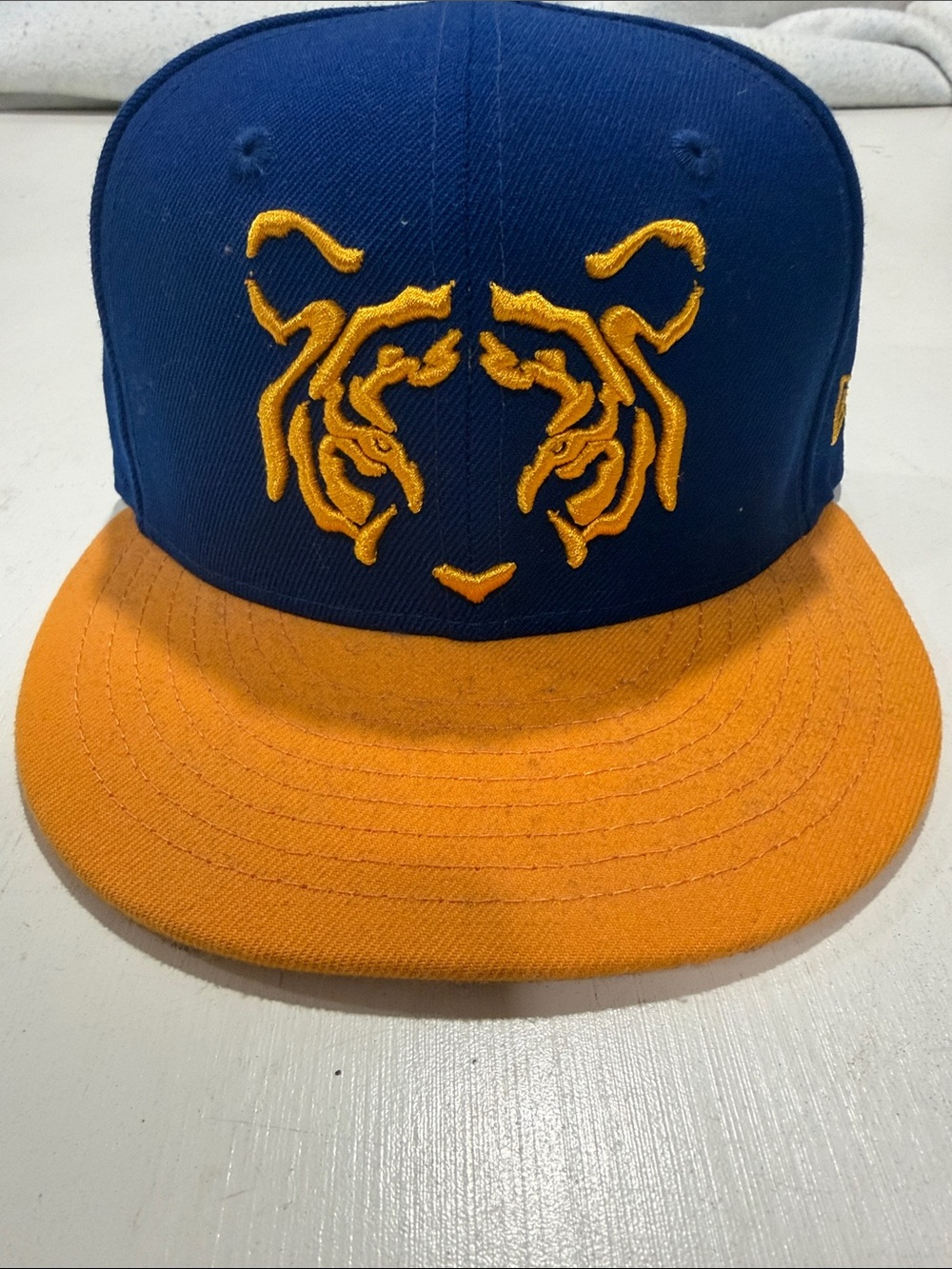 New Era Kids Navy and Yellow UNAL Tigre’s Patch Fitted Cap